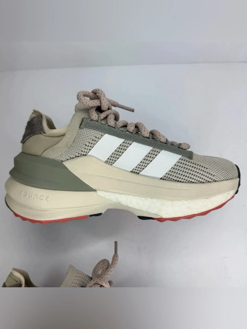 Adidas Avryn_X Women’s Size 5 Sneakers Running Shoes Putty Gray/Silver Pebble